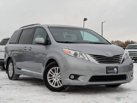 2017 Toyota Sienna XLE 8-Passenger