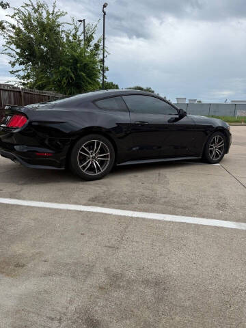 2017 Ford Mustang EcoBoost Premium