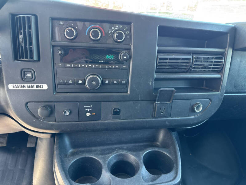2017 Chevrolet Express 2500