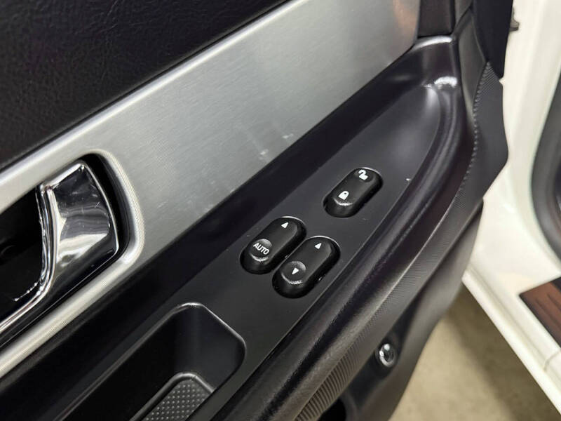 2003 Ford Thunderbird Deluxe