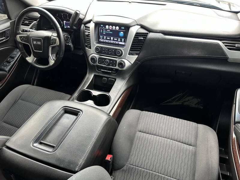 2017 GMC Yukon SLE