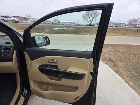 2017 Kia Sedona LX