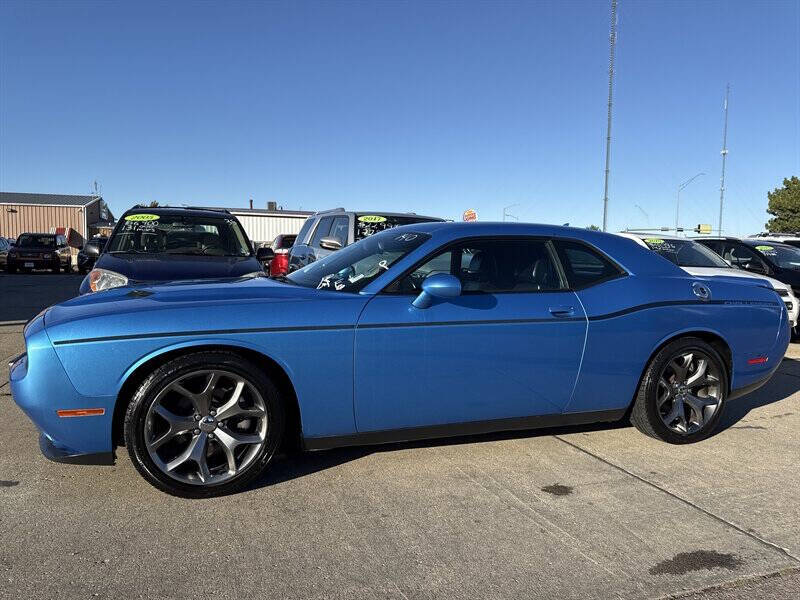 2015 Dodge Challenger SXT Plus