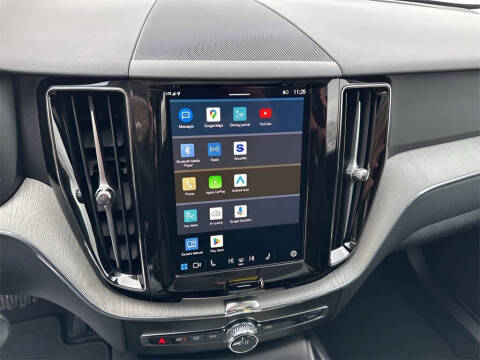 2025 Volvo XC60 B5 Plus Dark Theme