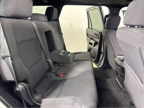 2025 Toyota Sequoia SR5