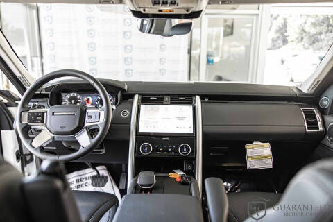 2024 Land Rover Discovery P300 S