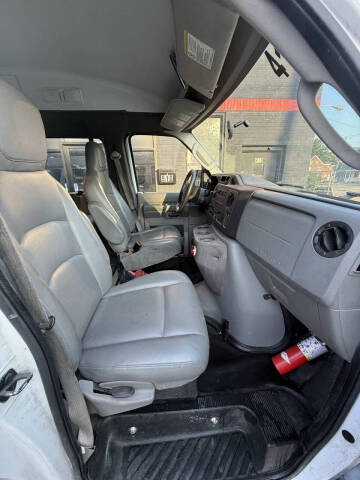2013 Ford E-Series