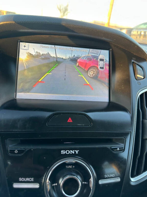 2017 Ford Focus Titanium