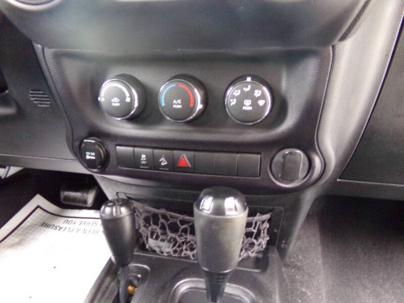 2015 Jeep Wrangler Sport