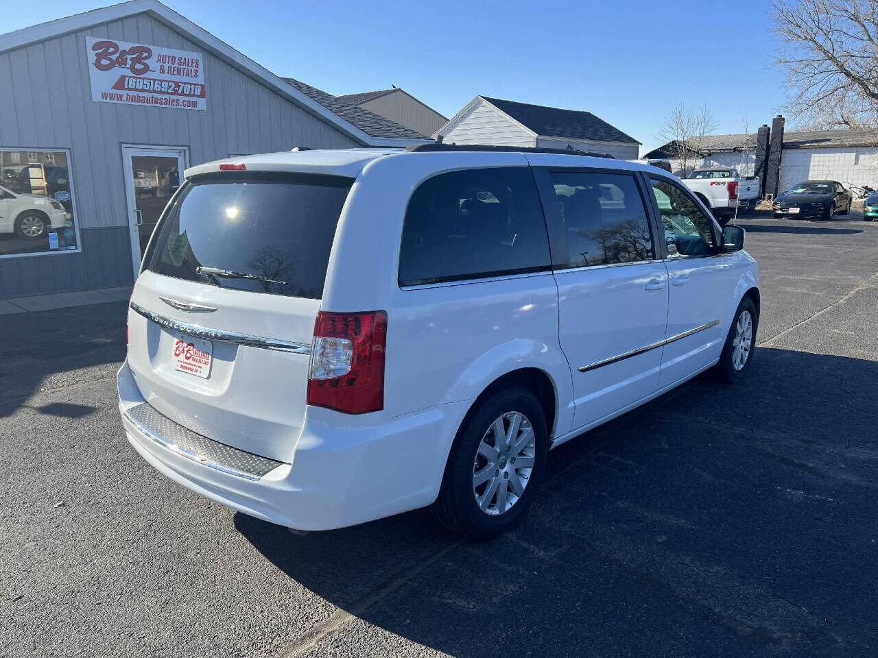 2015 Chrysler Town and Country Touring 4dr Mini Van For Sale