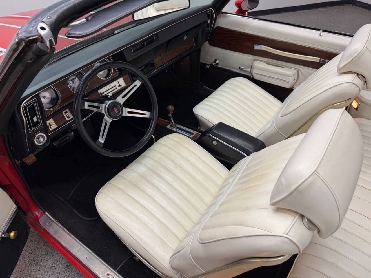 1972 Oldsmobile Cutlass Supreme 18