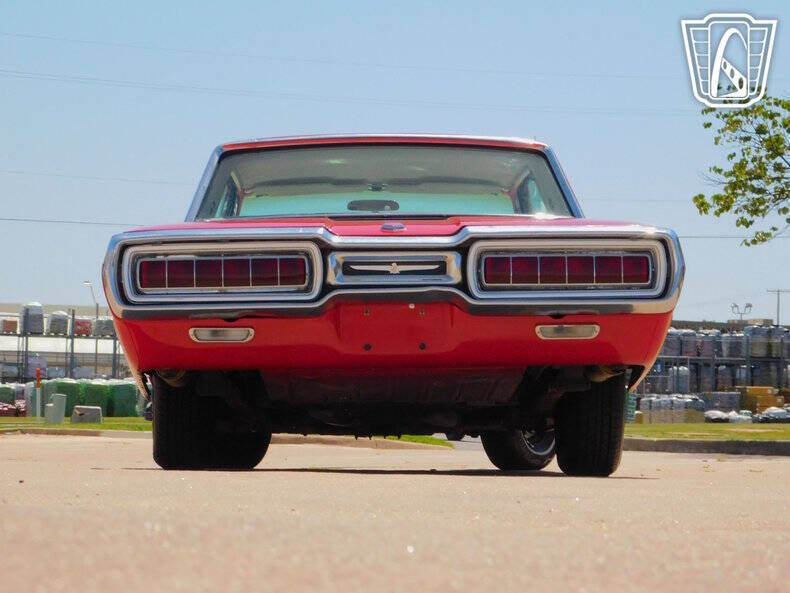 1965 Ford Thunderbird