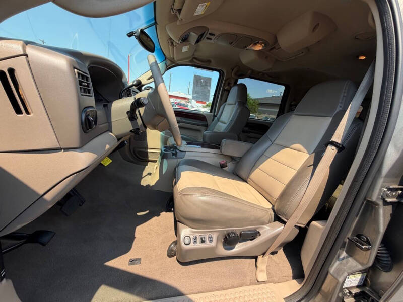 2004 Ford Excursion Eddie Bauer