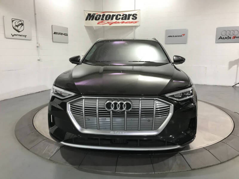 2019 Audi e-tron quattro Prestige