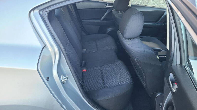 2013 Mazda MAZDA3 i SV