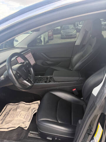 2019 Tesla Model 3 Standard Range Plus