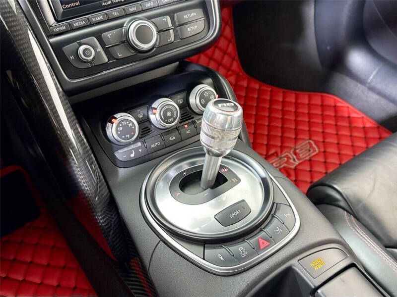 2012 Audi R8 5.2 quattro