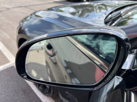 2023 Genesis G70