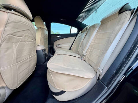 2012 Dodge Charger SE