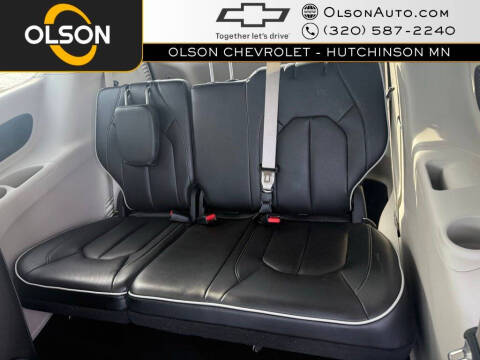 2023 Chrysler Pacifica Plug-In Hybrid Limited