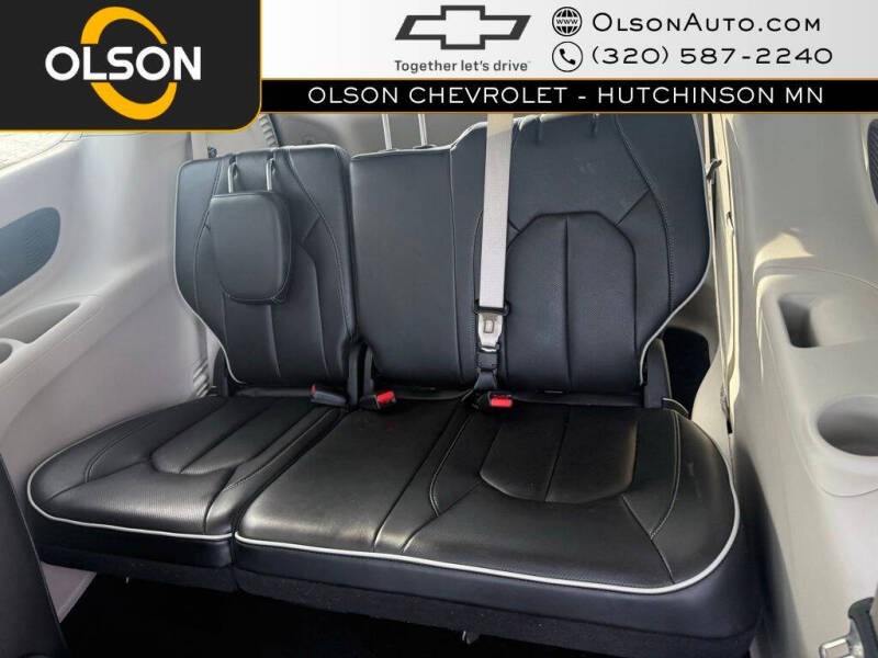 2023 Chrysler Pacifica Plug-In Hybrid Limited