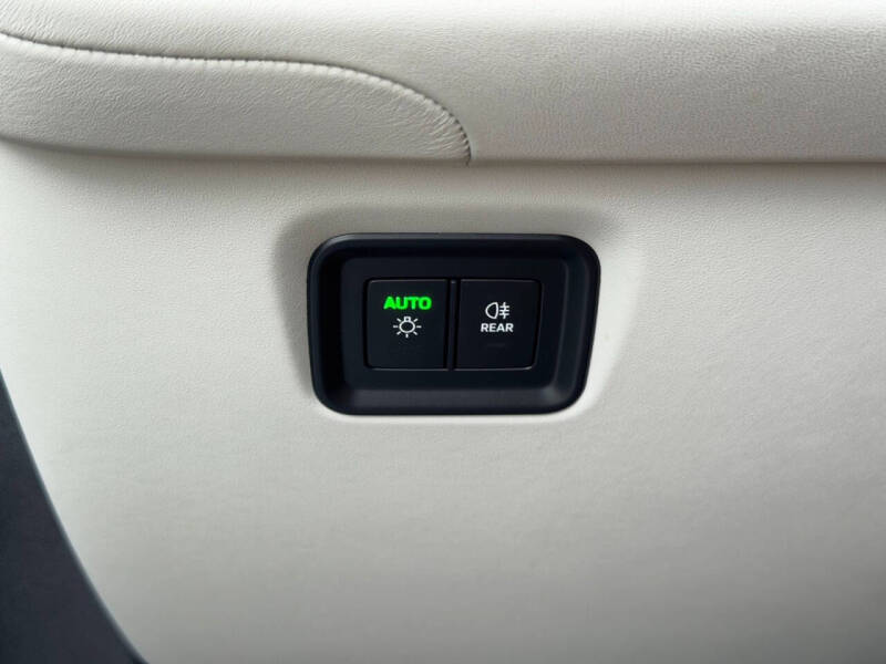 2024 Porsche Cayenne Turbo E-Hybrid Coupe