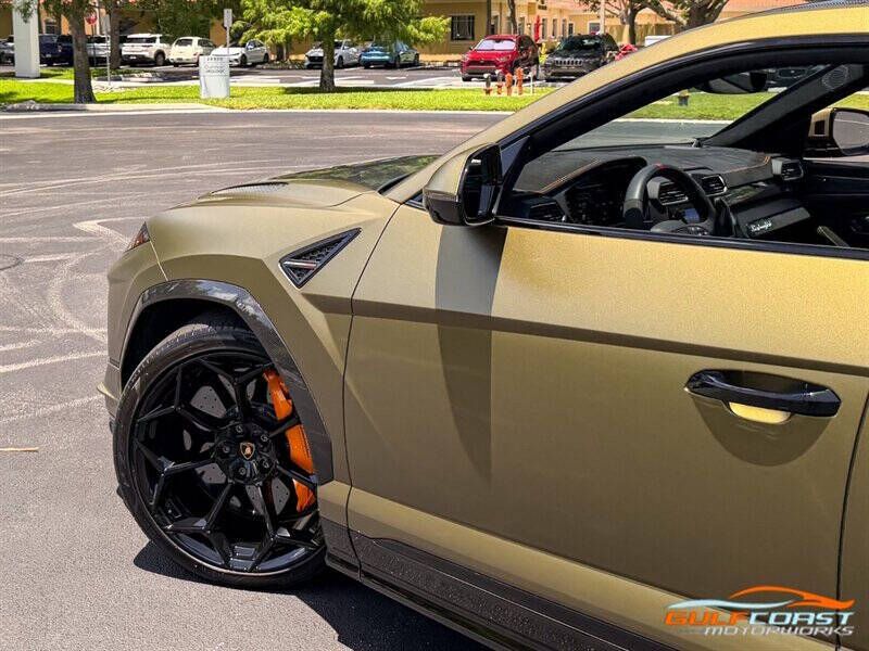 2024 Lamborghini Urus Performante