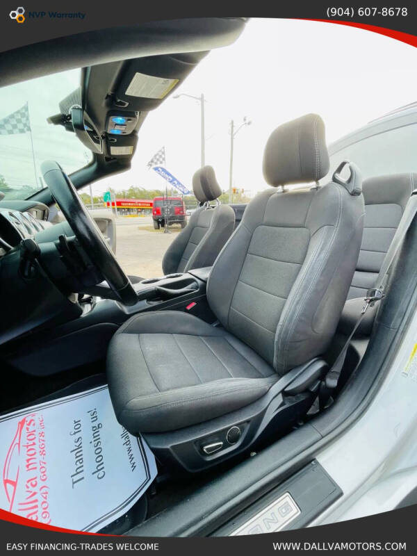 2016 Ford Mustang V6