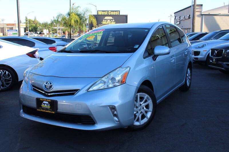 2012 Toyota Prius v Three