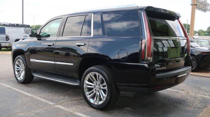 2018 Cadillac Escalade Luxury