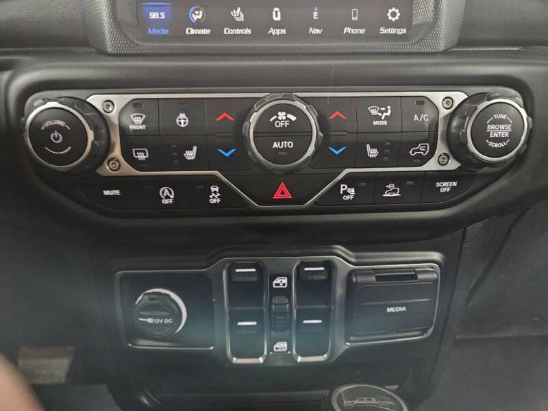 2021 Jeep Gladiator Overland