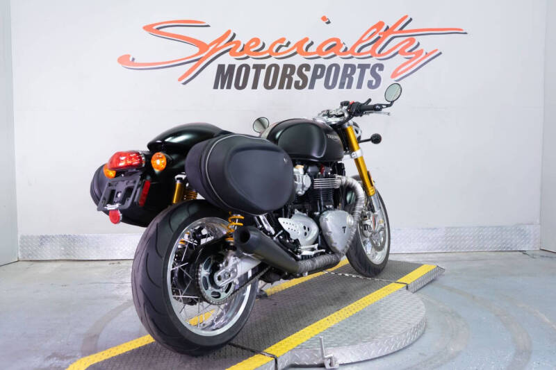 2016 Triumph Thruxton 1200