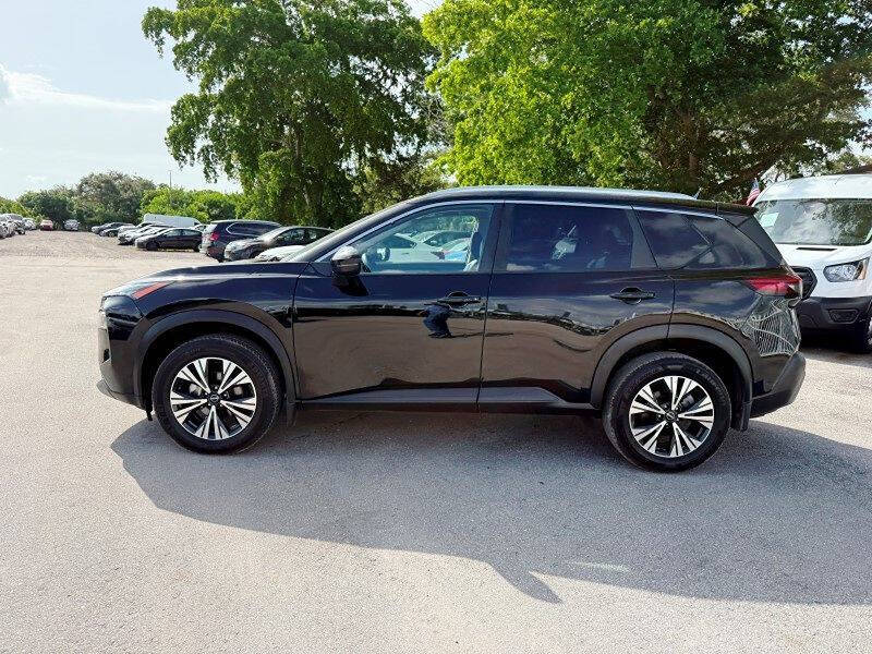 2022 Nissan Rogue SV