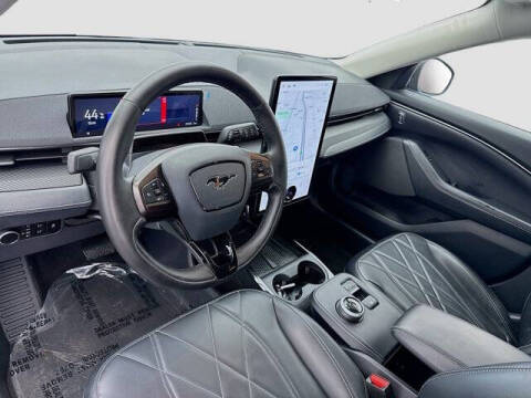 2024 Ford Mustang Mach-E Select