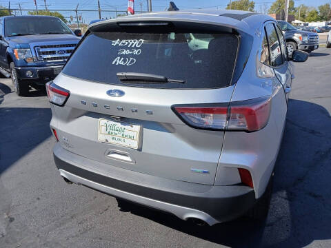 2020 Ford Escape SE