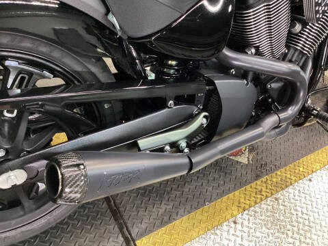 2016 Victory Vegas 8-Ball Gloss Black