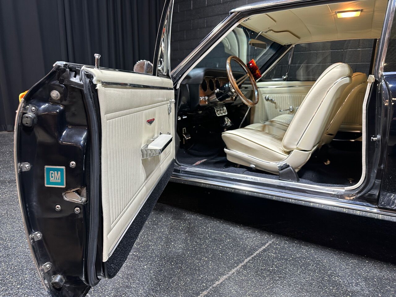 1966 Pontiac GTO 16