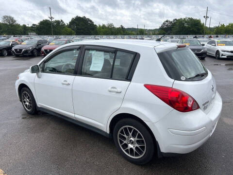 2008 Nissan Versa 1.8 S