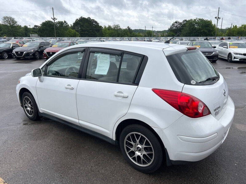 2008 Nissan Versa 1.8 S