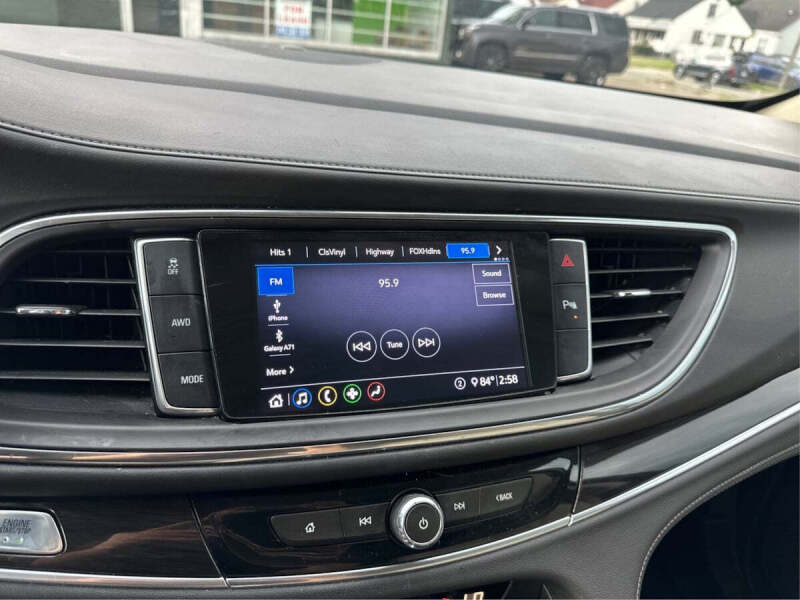 2020 Buick Enclave Essence