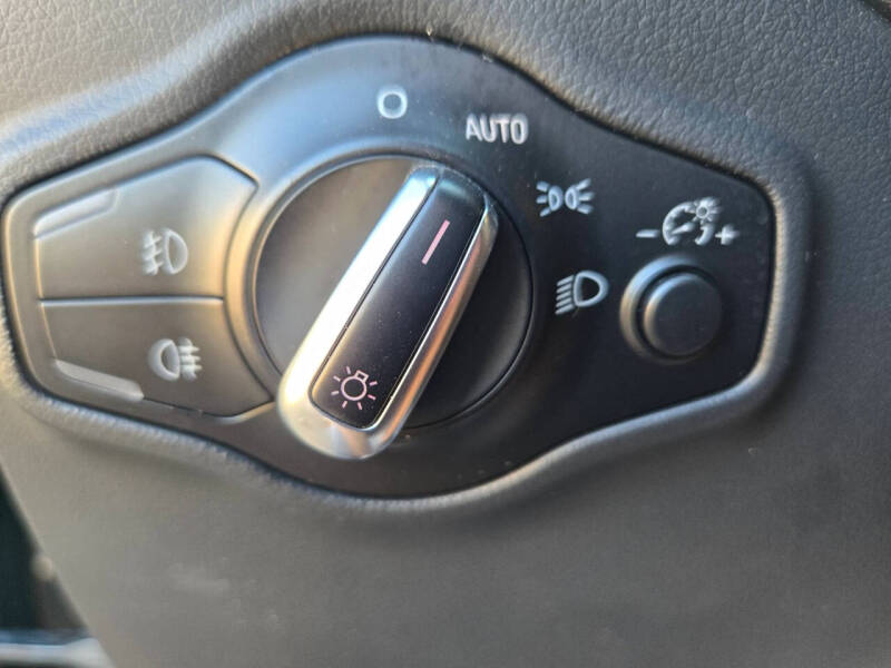 2013 Audi Q5 2.0T quattro Premium Plus