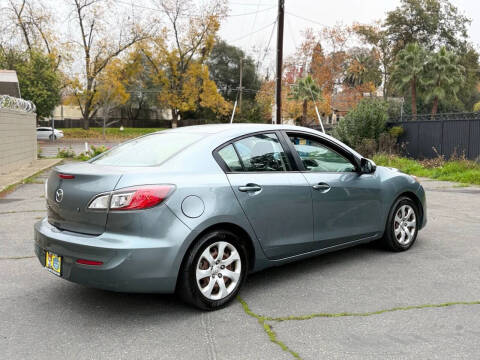 2012 Mazda MAZDA3