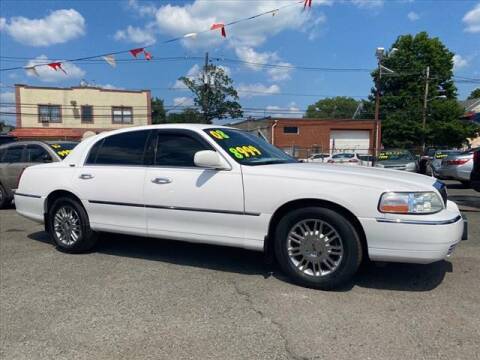 2008 Lincoln Town Car for sale at MICHAEL ANTHONY AUTO SALES in Plainfield NJ
