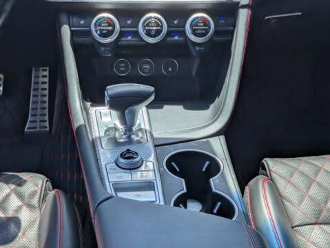 2023 Genesis G70