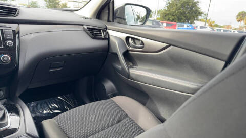 2022 Nissan Rogue Sport S