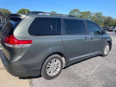 2013 Toyota Sienna XLE 8-Passenger