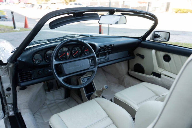 1989 Porsche 911 Carrera