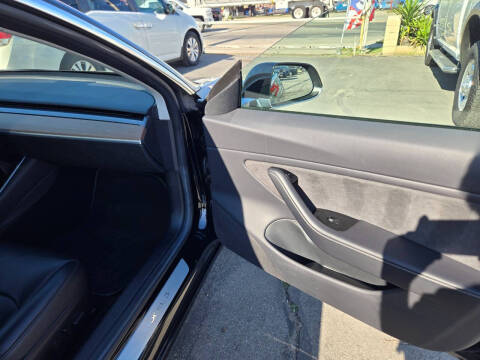 2018 Tesla Model 3 Standard