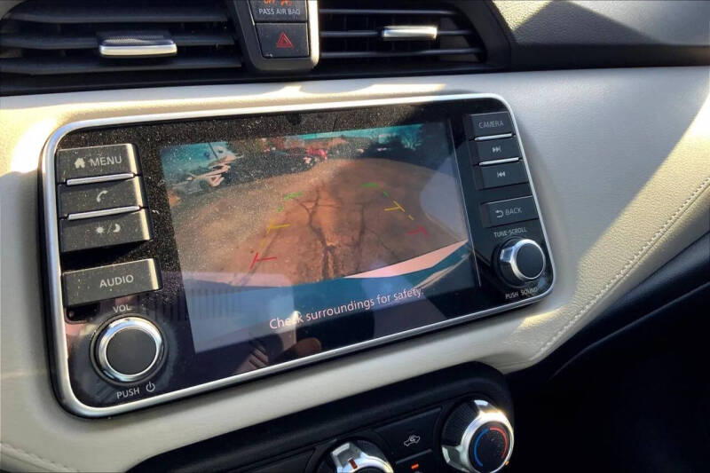 2022 Nissan Versa SV