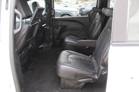 2018 Chrysler Pacifica Touring L Plus